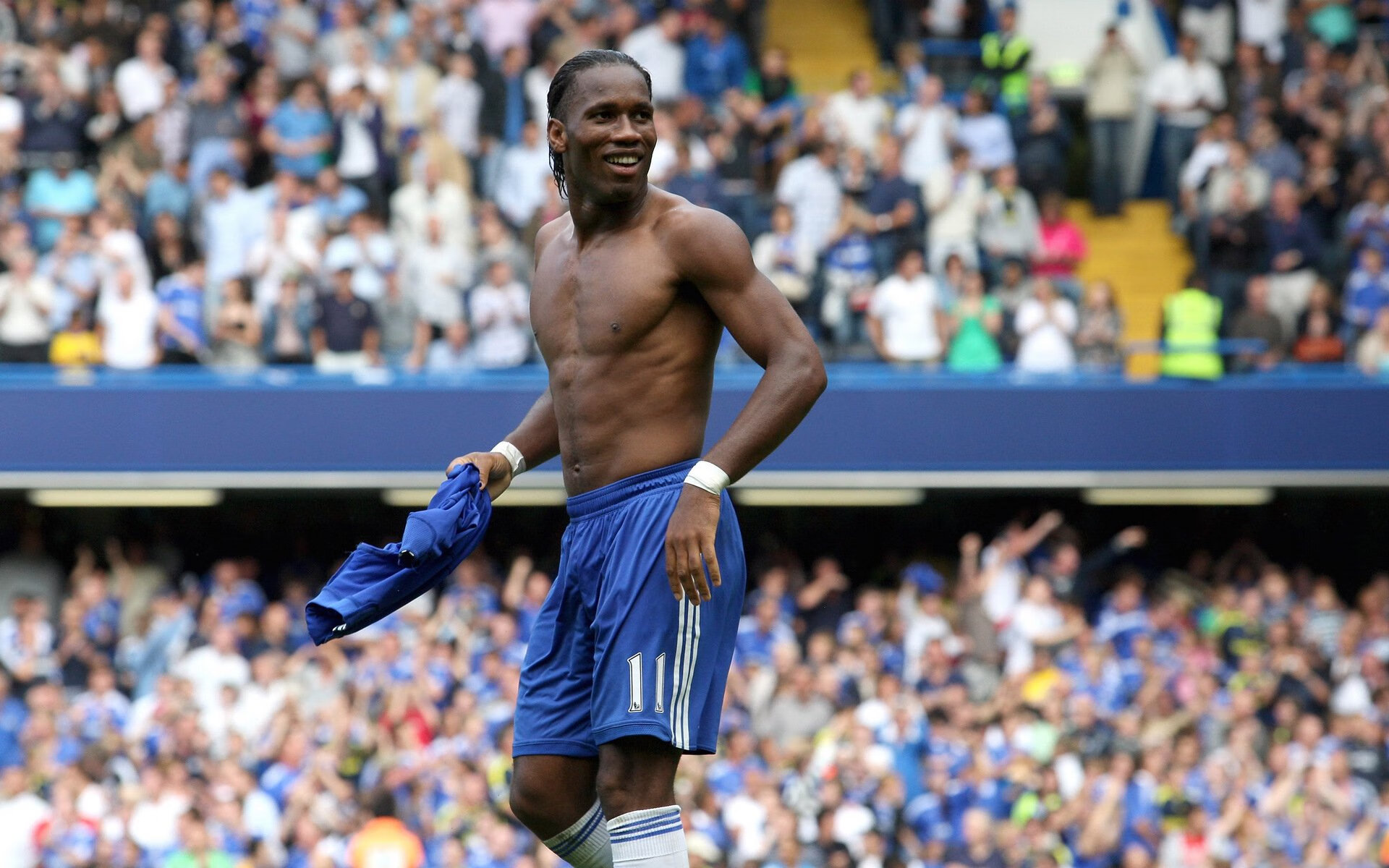 布克撕裂洛杉矶之夜,当太阳升起时,湖人王朝的余晖在叹息